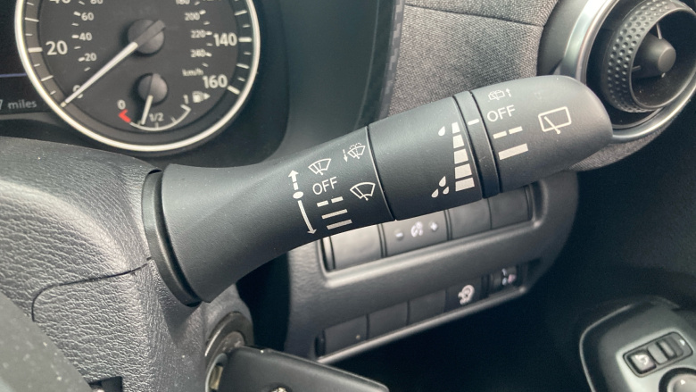 Nissan Juke 1.0 DiG-T Acenta Premium 5dr Petrol Hatchback